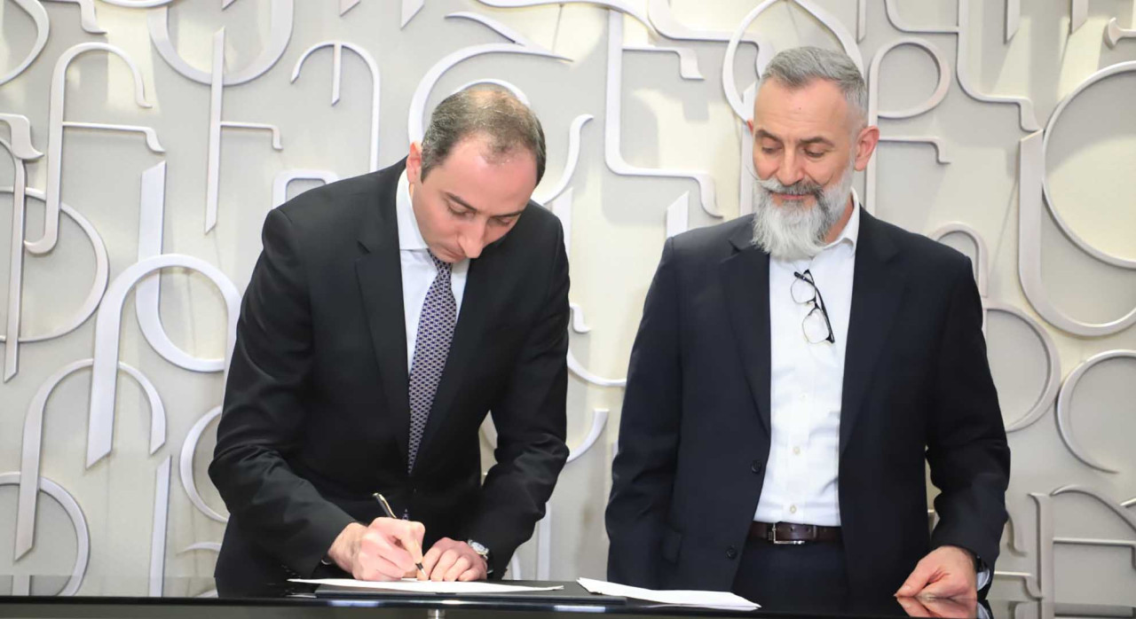 A Memorandum was signed between the Ministry of High-Tech Industry of the RA and the official partner of Apple ASBC