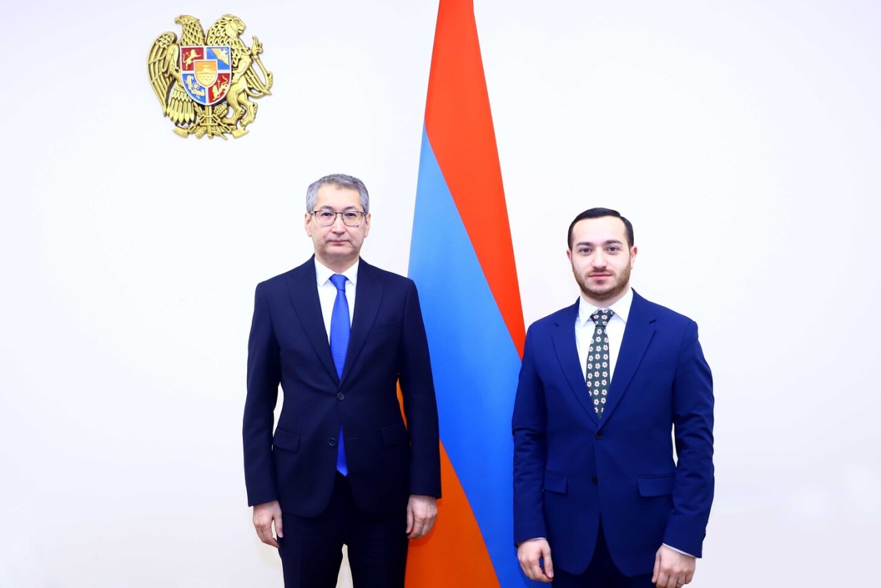 Minister Mkhitar Hayrapetyan received the Ambassador of the Republic of Kazakhstan to Armenia Bolat Imanbayev
