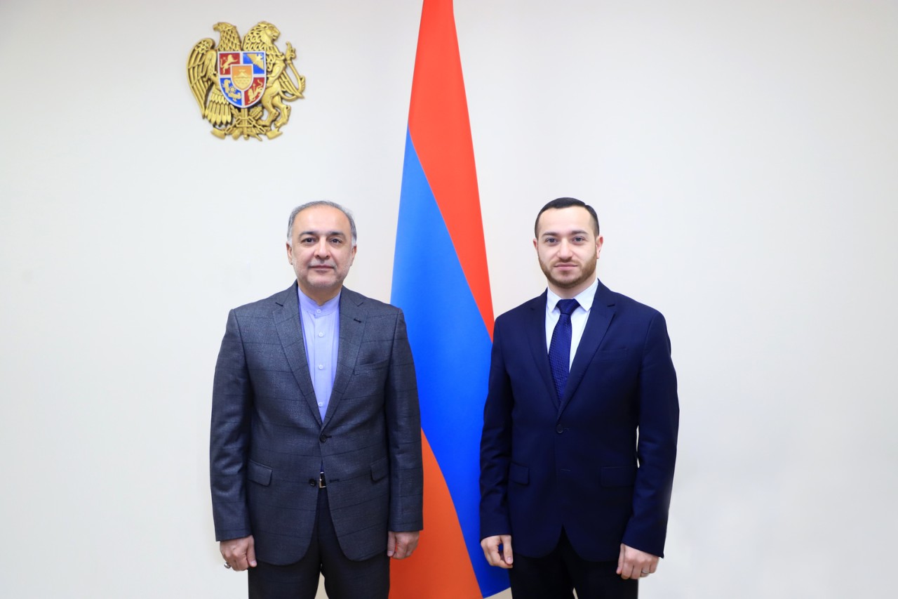 Министр высокотехнологической промышленности РА принял посла Исламской Республики Иран в Армении
