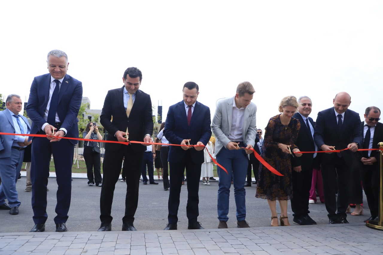 Mkhitar Hayrapetyan attends inauguration ceremony of National Supercomputing Center in Armenia