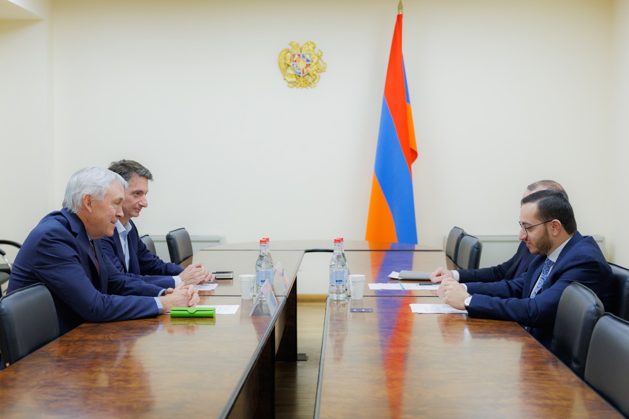 ԲՏԱ նախարար Մխիթար Հայրապետյանն ընդունել է AMD-ի ներկայացուցիչներին